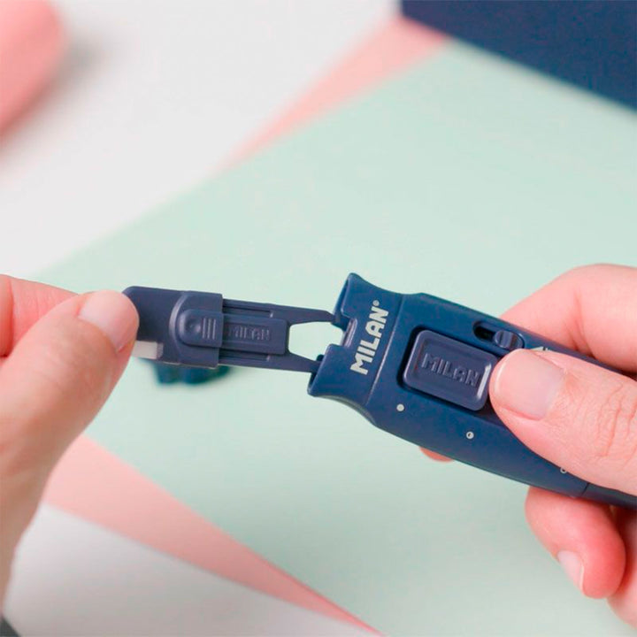 MILAN 6010108B - Cutter Pequeño Hoja Cerámica, Edición STICK serie 1918, Azul Marino