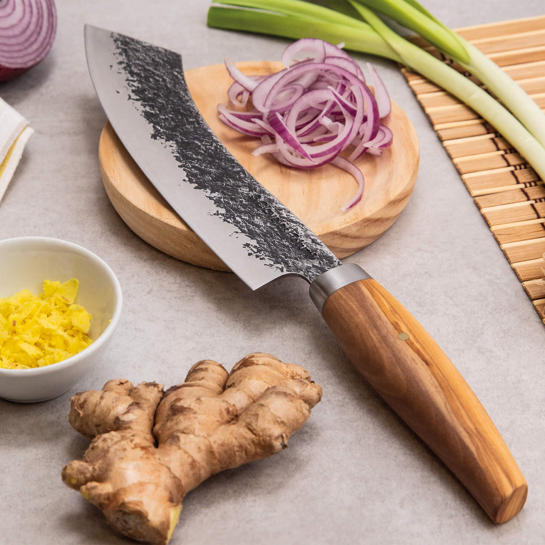 3 Claveles Takumi - Cuchillo Cocinero 20 cm de Acero Forjado con Hoja Martilleada