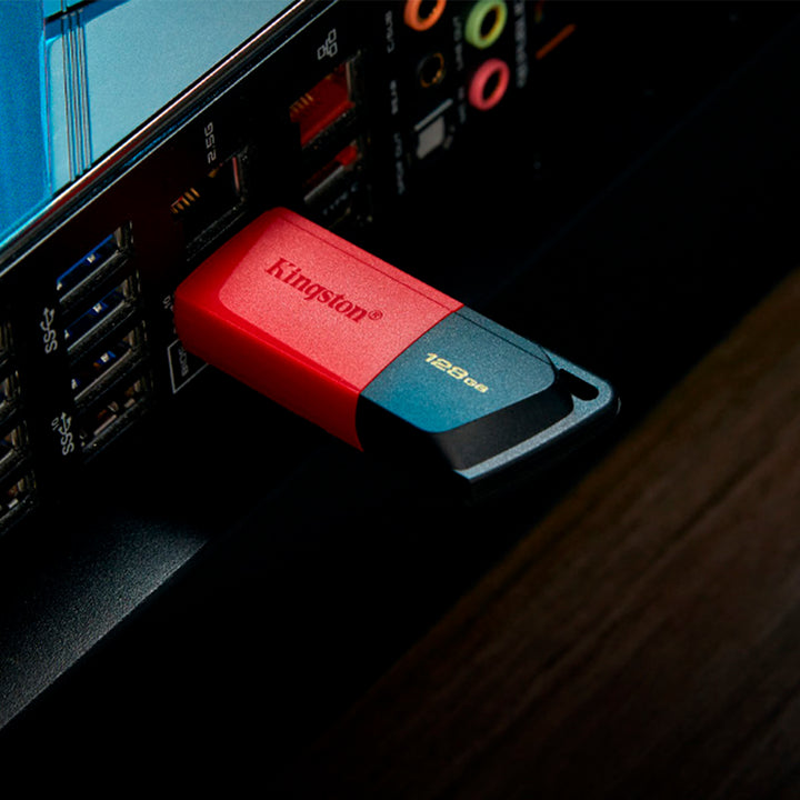 Kingston DTXM - Memoria Flash USB-C 3.2 DataTraveler Exodia M 128GB Rojo