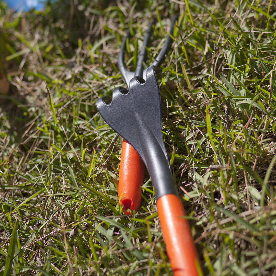 Plastiken 10022 - Escoba de Jardín Resistente y Ergonómica. Coleccion TERRA